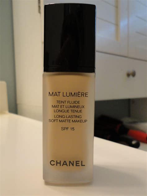 mat lumiere chanel foundation|Chanel foundations website.